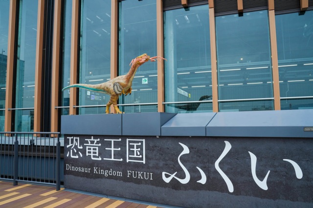 福井駅前